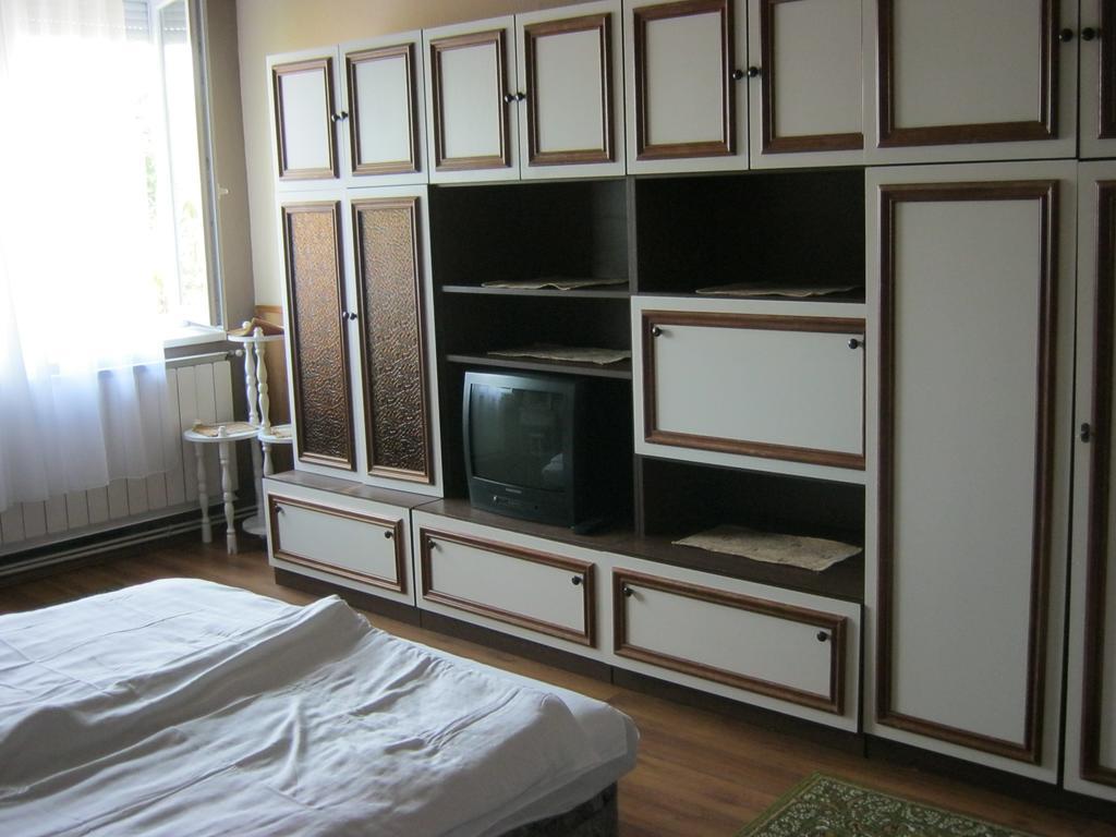 Kitti Apartman Balatonboglár Δωμάτιο φωτογραφία
